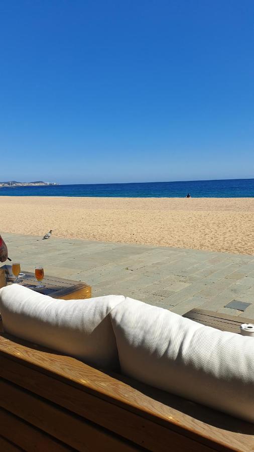 Les Pieds Dans L' Eau Empuriabrava Exterior photo